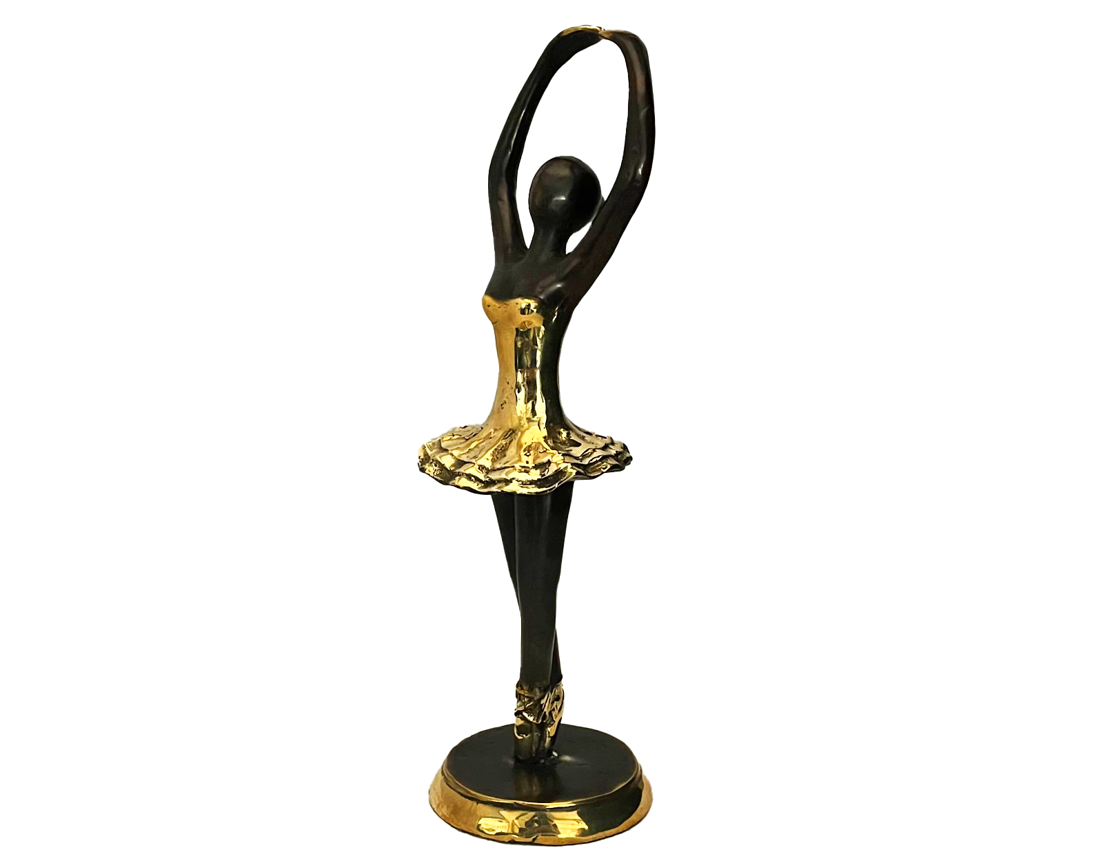 Pose en cinquième position sur pointes, bras en couronne
